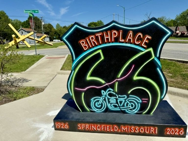 2ddb3e33 4433 4f80 a408 18b9d35cfb89